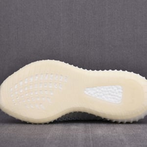 Ad Yeezy 350 Boost V2 Fw3043 - Image 4