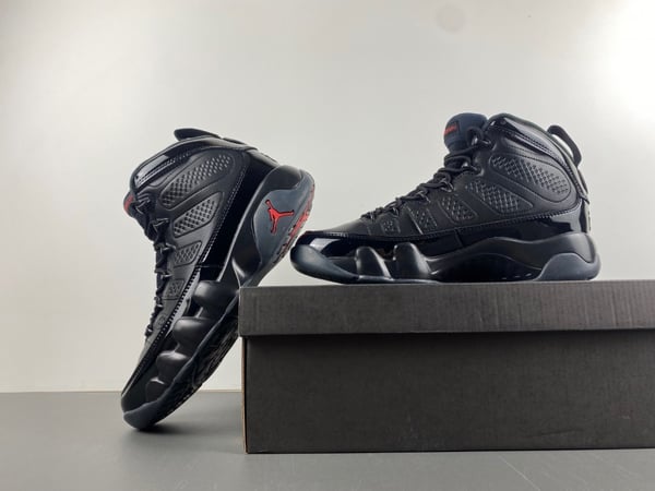 Air Jordan 9 Retro Low Bred - Image 6