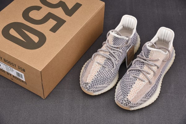 Ad Yeezy 350 Boost V2 Gy7658 - Image 8