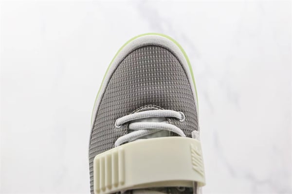 Nike Air Yeezy 2 Pure Platinum Wolf Grey Mens 508214-010 - Image 6