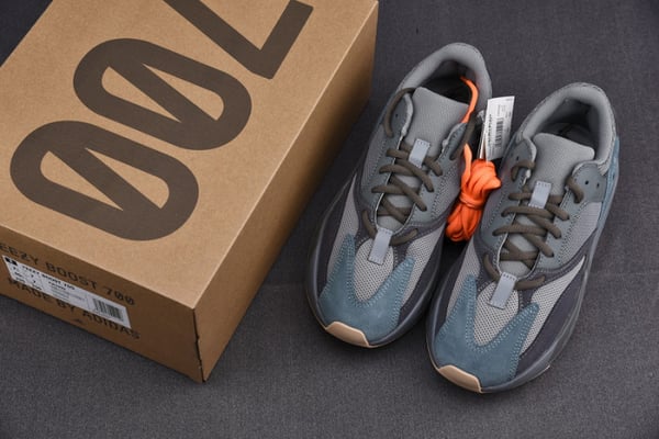 Adidas Yeezy Boost 700 V2 Teal Blue Fw2499 - Image 7