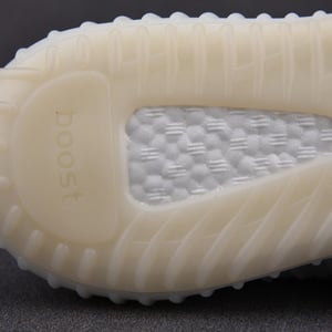 Ad Yeezy 350 Boost V2 Ef2905 - Image 2