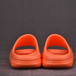 Adidas Yeezy Slide Orange Fy7497 - Image 8