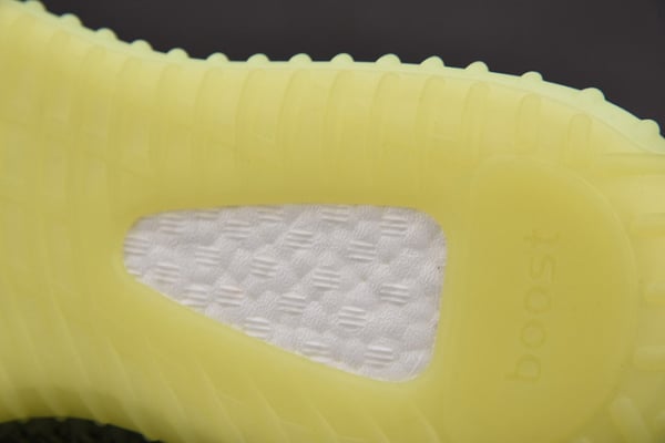 Adidas Yeezy Boost 350 V2 Yeezreel Fw5191 - Image 2