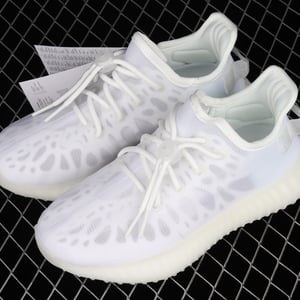 Ad Yeezy 350 Boost V2 Gw2872 - Image 2