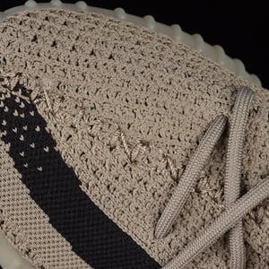 Ad Yeezy 350 Boost V2 Hq2059 - Image 8