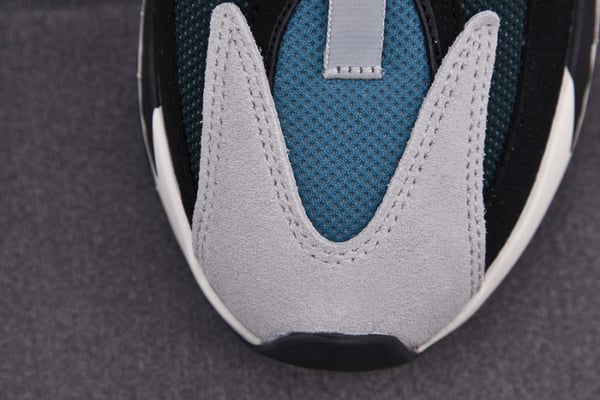Adidas Yeezy 700 Boost Wave Runner B75571 - Image 5
