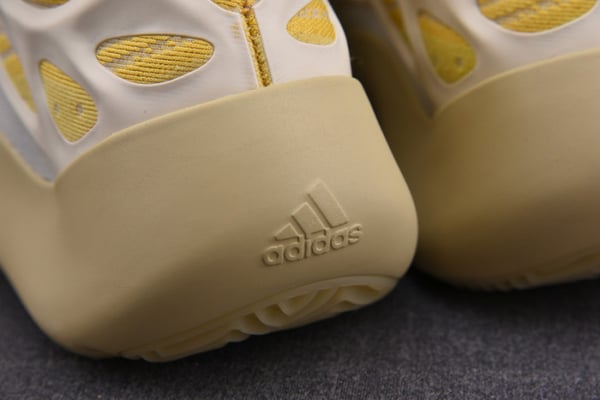 Adidas Yeezy 700 V3 Srphym G54853 - Image 2