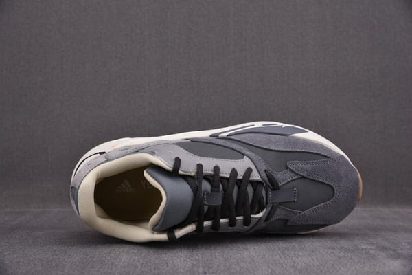 Adidas Yeezy Boost 700 Magnet Fv9922 - Image 2