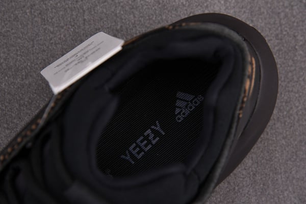 Adidas Yeezy 700 V3 Eremiel Gy0189 - Image 3