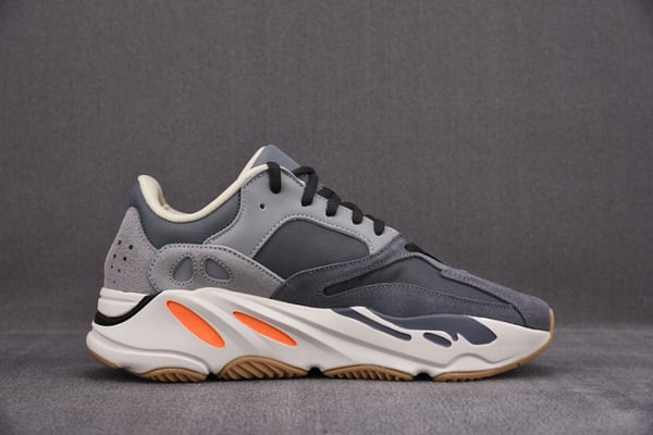 Adidas Yeezy Boost 700 Magnet Fv9922 - Image 9