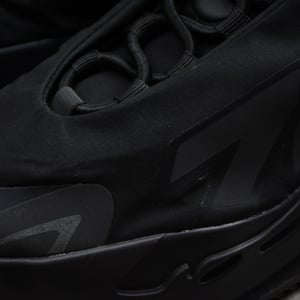 Adidas Yeezy Boost 700 Mnvn Triple Black Fv4440 - Image 3