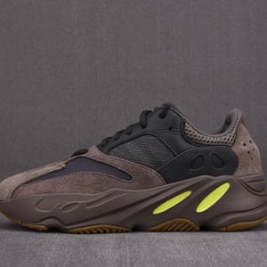 Kanye West X Adidas Yeezy Runner Boost 700Mauve Ee9614