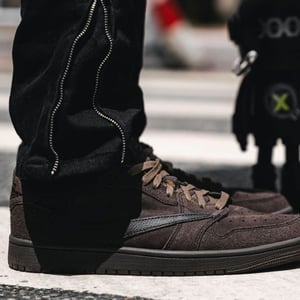 Air Jordan 1 Retro Low OG SP x Travis Scott ‘Velvet Brown’ DM7866-202 - Image 3