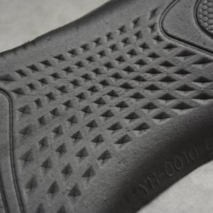 Adidas Yeezy Boost 700 Mnvn Triple Black Fv4440 - Image 4