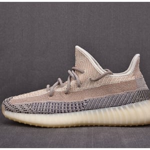 Ad Yeezy 350 Boost V2 Gy7658 - Image 10