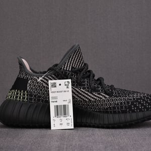 Ad Yeezy Boost 350 V2“Yecheil”Fx4145 - Image 4