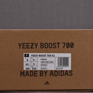 Adidas Yeezy Boost 700 V2 Hospital Blue Fv8424 - Image 8