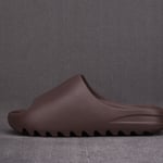 Adidas Adidas Yeezy Slide Soot G55495