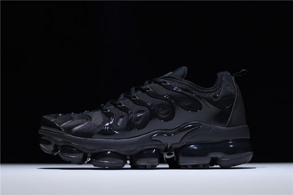 Nike Air Vapormax Plus Triple Black 924453-004