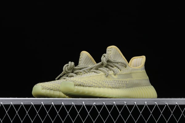 Ad Yeezy 350 Boost V2 Fq9009 - Image 4