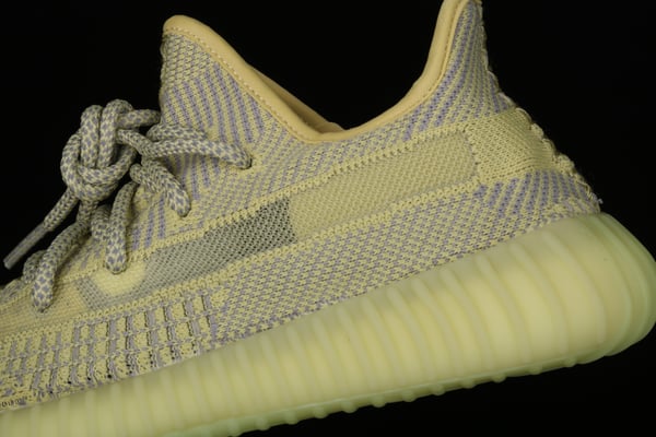 Ad Yeezy 350 Boost V2 Fq9009 - Image 10
