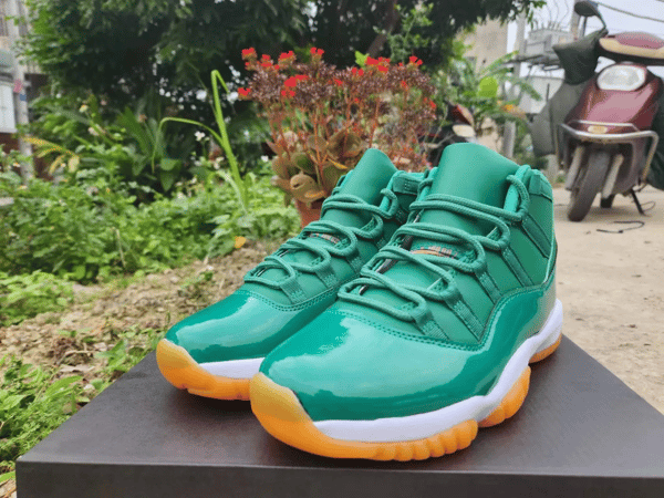Air Jordan 11 Hurricanes Shoes Sneakers - Image 3