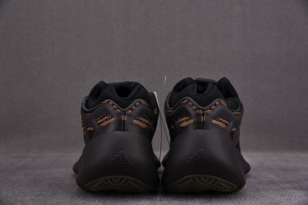 Adidas Yeezy 700 V3 Eremiel Gy0189 - Image 5
