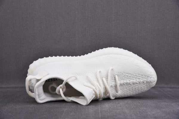 2018 Yeezy Boost 350 V2 Triple White Cp9366 - Image 3