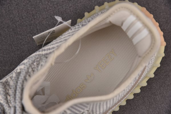 Ad Yeezy 350 Boost V2 Fu9161 - Image 3