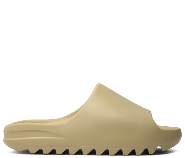 Yeezy Slides Desert Sand Fw6344