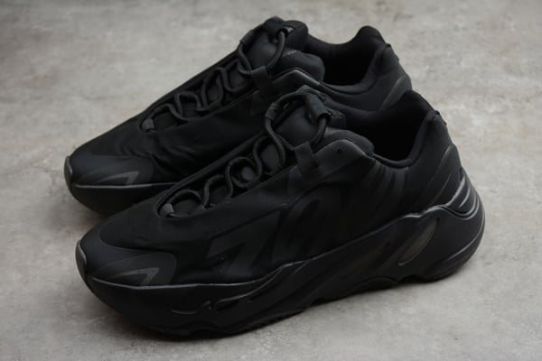 Adidas Yeezy Boost 700 Mnvn Triple Black Fv4440 - Image 6