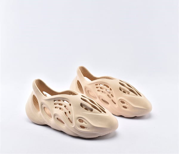 Kanye Yeezy Foam Runner Sand - Image 3