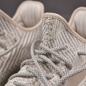 Ad Yeezy 350 Boost V2 Fv3254 - Image 14