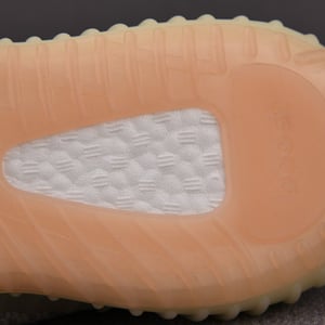 Ad Yeezy 350 Boost V2 Fv3254 - Image 2
