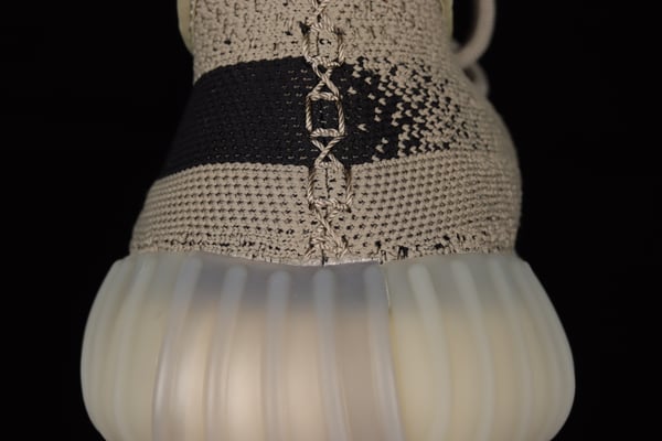 Ad Yeezy 350 Boost V2 Hq2059 - Image 11