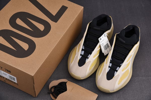 Adidas Yeezy 700 V3 Srphym G54853 - Image 11