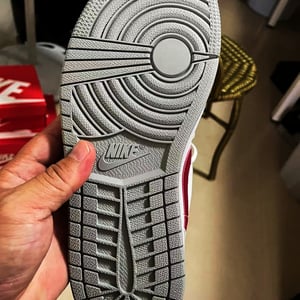 Nike Air Jordan 1 Low SE ?Light Smoke Grey Gym Red? DC6991-016 - Image 10