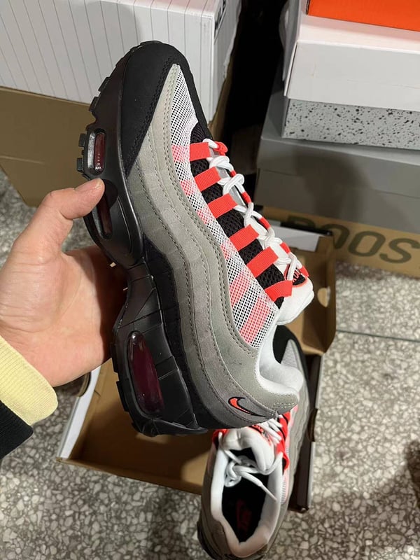 Nike Air Max 95 Og ‘Solar Red’ At2865-100 - Image 10