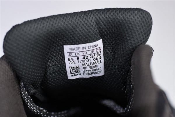 Adidas Yeezy Boost 700 V2 Geode Eg6860 - Image 7