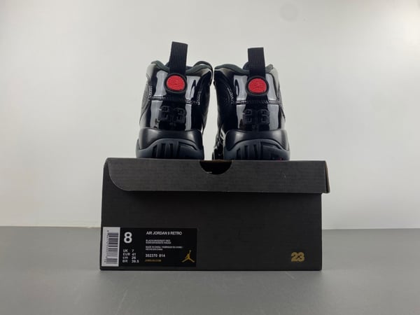 Air Jordan 9 Retro Low Bred - Image 10