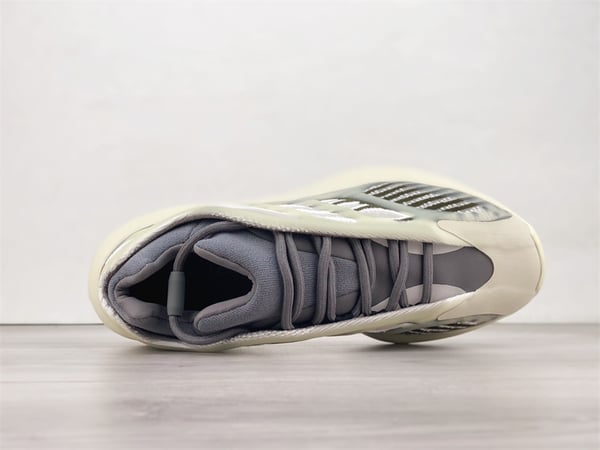 Yeezy 700 V3 Fade Salt Id1674 - Image 2
