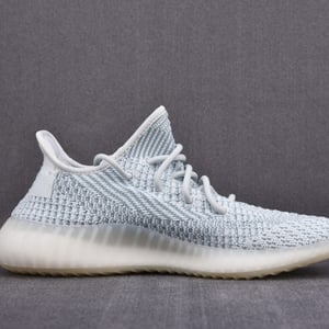 Ad Yeezy 350 Boost V2 Fw3043 - Image 9