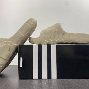 Adidas New Colleettion - Image 9