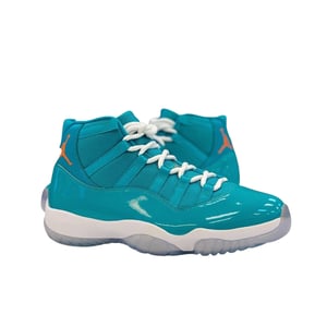 Air Jordan 11 Retro "Lake Blue"
