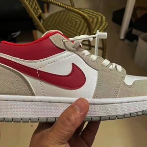 Nike Air Jordan 1 Low SE ?Light Smoke Grey Gym Red? DC6991-016 - Image 6