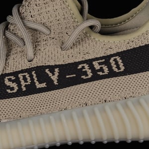 Ad Yeezy 350 Boost V2 Hq2059 - Image 10