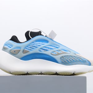 Yeezy 700 V3 Arzareth G54850