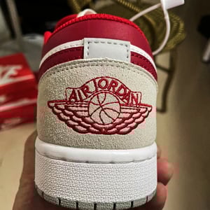 Nike Air Jordan 1 Low SE ?Light Smoke Grey Gym Red? DC6991-016 - Image 8