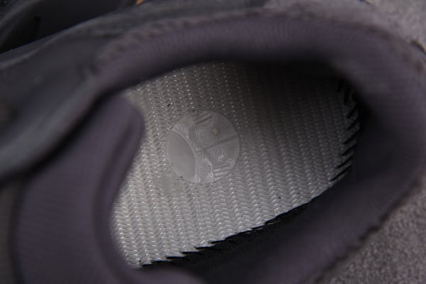 Adidas Yeezy Boost 700 Utility Black Fv5304 - Image 9